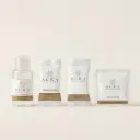 Kit cortesia bagno da 295 pezzi: 100 Bustine doccia shampoo da 10 ml, 70 flaconi igiene intima da 20 ml, 40 cuffie monouso, 85 saponette da 9 gr e 500 Fasce Garanzia in Omaggio!